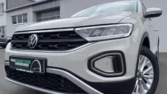 Ascotgrau Gebraucht 2024 VW T-Roc Life SUV | 24.970 € (Superpreis)