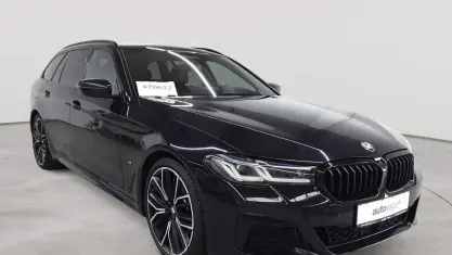 Gebraucht BMW 520 M Sport 190 PS (139 kW) 2022 M carbonschwarz metallic Limousine