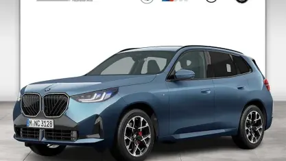 Gebraucht BMW X3 M Sport 197 PS (144 kW) 2025 Arctic race blue SUV
