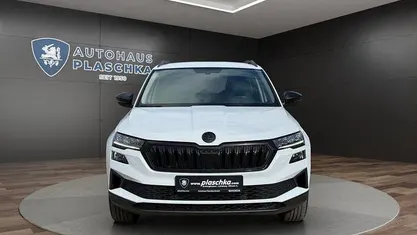 Gebraucht Skoda Karoq Tour 150 PS (110 kW) 2023 Moonweiß SUV