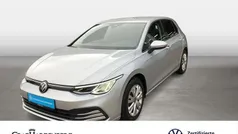 Gebraucht 2020 VW Golf VIII Life Limousine | 19.444 € (Fairer Preis)