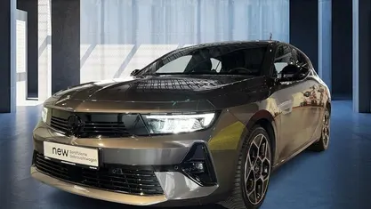 Gebraucht Opel Astra 130 PS (95 kW) 2023 Limousine
