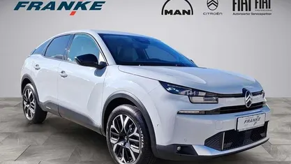 Okenitweiß metallic Neu 2025 Citroën C4 Limousine | 24.900 € (Guter Preis)