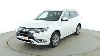 Gebraucht Mitsubishi Outlander P-HEV Top 82 PS (60 kW) 2020 Weiß SUV