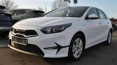 Weiß Neu 2025 Kia Ceed Vision Limousine | 23.221 € (Fairer Preis)