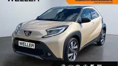 Gebraucht 2022 Toyota Aygo X-plore Kleinwagen | 15.790 € (Fairer Preis)