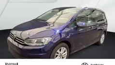 Atlantik blue metallic Gebraucht 2024 VW Touran Comfortline Van / Kleinbus | 32.490 € (Fairer Preis)