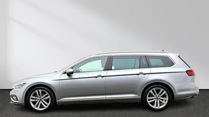 Gebraucht VW Passat Elegance 200 PS (147 kW) 2021 Kombi