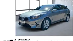 Silber Gebraucht 2025 Kia Ceed Vision Limousine | 26.195 € (Guter Preis)