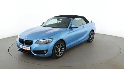 Gebraucht BMW 220 Sport Line 192 PS (141 kW) 2018 Blau Cabrio