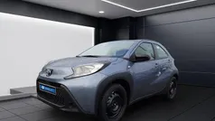 Sodalithblau Gebraucht 2025 Toyota Aygo Business Edition Kleinwagen | 17.950 € (Fairer Preis)