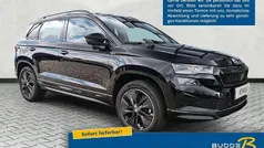 Blackmagic perleffekt Neu 2025 Skoda Karoq SportLine SUV | 39.490 € (Guter Preis)