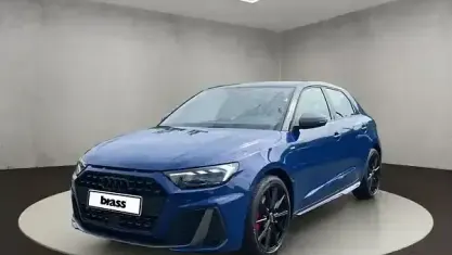 Gebraucht Audi A1 Sportback Ambiente 207 PS (152 kW) 2023 Ascariblau metallic / mythosschwarz metallic Kleinwagen