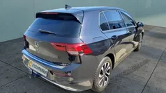 Schwarz Gebraucht 2022 VW Golf VIII Active Limousine | 24.300 € (Fairer Preis)