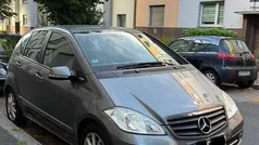 Grau Gebraucht 2009 Mercedes A180 Edition Kleinwagen | 4.000 € (Fairer Preis)