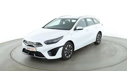 Gebraucht Kia Ceed Spirit 60 PS (44 kW) 2022 Weiß Kleinwagen