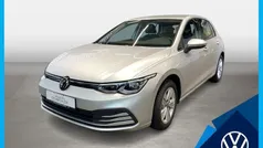 Gebraucht 2023 VW Golf VIII Life Limousine | 22.630 € (Fairer Preis)