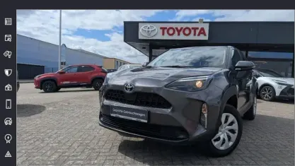 Gebraucht Toyota Yaris Cross 116 PS (85 kW) 2024 Marlingrau metallic SUV