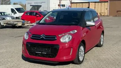 Używany Citroën C1 Shine 82 KM (60 kW) 2017 Czerwony Hatchback