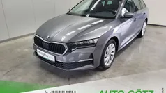 Graphitegrau metallic (metallic) Gebraucht 2024 Skoda Octavia Selection Kombi | 29.990 € (Guter Preis)