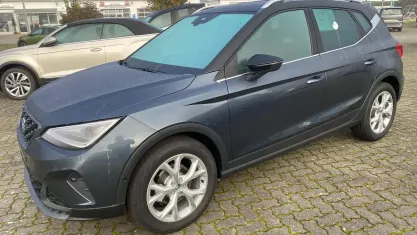 Neu Seat Arona FR 116 PS (85 kW) 2025 "magnetic tech" SUV