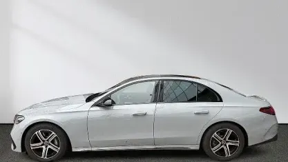Second-hand Mercedes E200 AMG 204 CP (150 kW) 2025 Berlinǎ