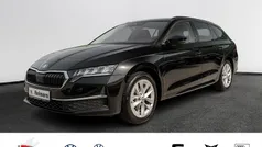Gebraucht 2024 Skoda Octavia Selection Limousine | 25.990 € (Fairer Preis)