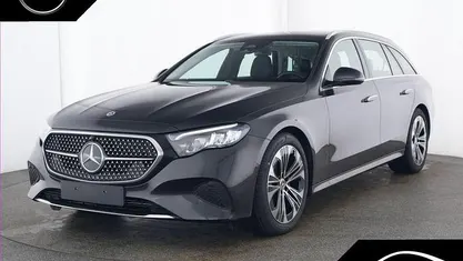 Gebraucht Mercedes E200 204 PS (150 kW) 2025 Grau Limousine