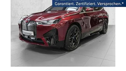 Rot Gebraucht 2023 BMW iX Sport Line SUV | 66.770 € (Superpreis)