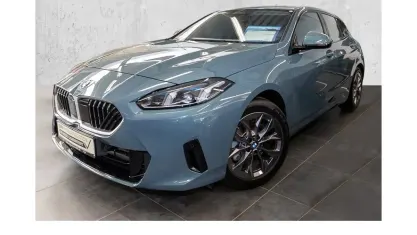 Gebraucht BMW 120 Sport Line 156 PS (114 kW) 2025 Grün Kleinwagen