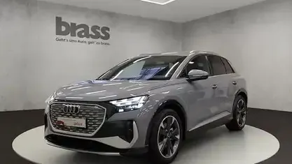 Gebraucht Audi Q4 e-tron Comfort 150 kW (204 PS) 2023 Kieselgrau SUV