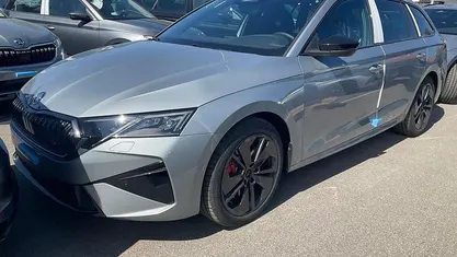 Ny Skoda Octavia RS 265 HK (194 kW) 2026 Sølv Stationcar