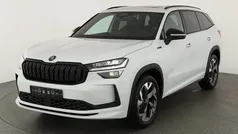 Moon white metallic Neu 2025 Skoda Kodiaq SportLine SUV | 46.445 € (Fairer Preis)