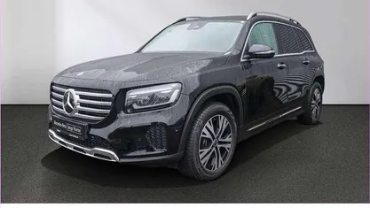 Gebraucht 2025 Mercedes GLB200 Progressive SUV | 40.770 € (Fairer Preis)