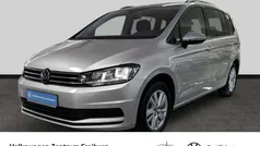 Silber Gebraucht 2023 VW Touran Comfortline Van / Kleinbus | 34.500 € (Fairer Preis)
