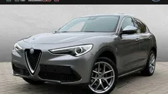 Grau Gebraucht 2017 Alfa Romeo Stelvio SUV | 21.590 € (Fairer Preis)