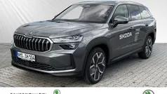 Graphitegrau Gebraucht 2024 Skoda Kodiaq Selection SUV | 43.980 € (Guter Preis)