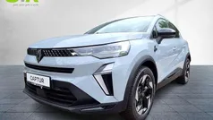 Gebraucht 2025 Renault Captur Techno SUV | 24.980 € (Fairer Preis)