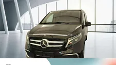 Obsidianschwarz metallic Gebraucht 2024 Mercedes V300 Van / Kleinbus | 68.990 € (Fairer Preis)