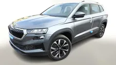 Graphitgrau metallic graphitgrau metallic Neu 2025 Skoda Karoq Selection SUV | 35.726 € (Fairer Preis)