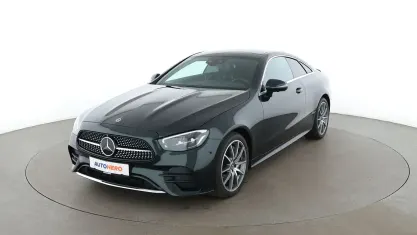Gebraucht Mercedes E400 AMG line 2022 Grün Coupé