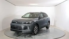 Grenadillschwarz metallic grenadillschwarz metallic Neu 2025 VW Tiguan Advance SUV | 41.890 € (Superpreis)