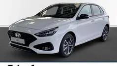 Weiss Gebraucht 2025 Hyundai i30 Advantage Limousine | 27.290 € (Fairer Preis)