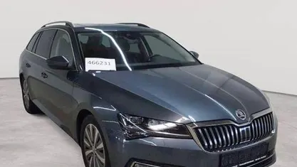 Gebraucht Skoda Superb Premium Edition 200 PS (147 kW) 2021 Quarzgrau metallic Kombi