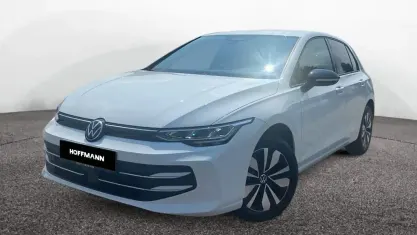 Gebraucht VW Golf VIII Goal 116 PS (85 kW) 2025 Pure white Limousine