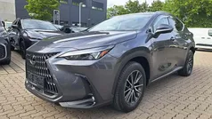 Grau Gebraucht 2022 Lexus NX450h+ E-FOUR SUV | 45.490 € (Fairer Preis)