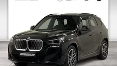 Schwarz Neu 2025 BMW iX1 Luxury Line SUV | 51.990 € (Fairer Preis)