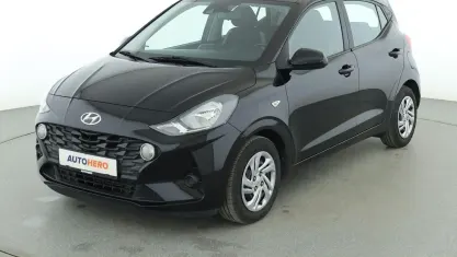 Gebraucht Hyundai i10 Style 84 PS (61 kW) 2020 Schwarz Kleinwagen