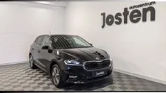 Schwarz (schwarzmagic perleffekt) Gebraucht 2023 Skoda Fabia Style Limousine | 20.990 € (Fairer Preis)