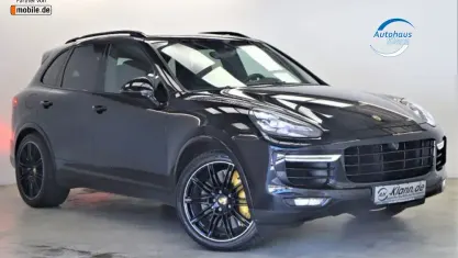 Gebraucht Porsche Cayenne Turbo S Chrono 570 PS (419 kW) 2015 Schwarz SUV